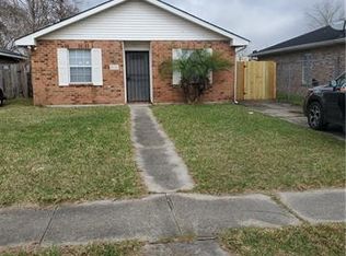 5916 N Oak Dr, Marrero, LA 70072