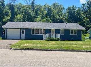 2228 Langsdorf Ave, Red Wing, MN 55066