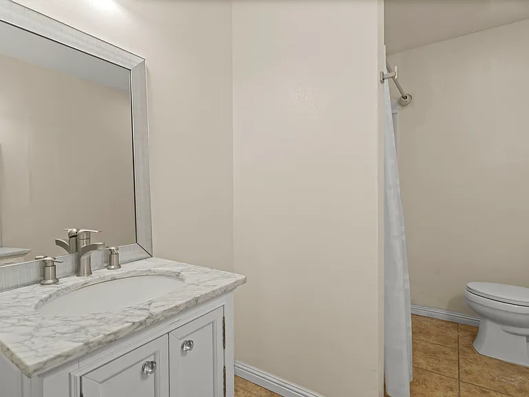 Kendall Dr — Photo 8