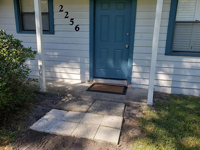 NW 36th Ave — Photo 6