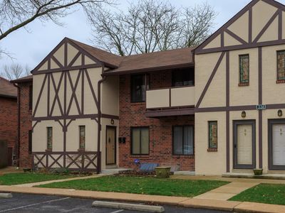 336 Barrington Square Est APT B, Saint Louis, MO, 63122
