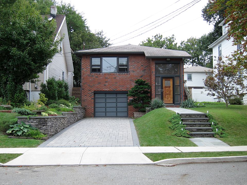 1st image of 310 Stanley Ave