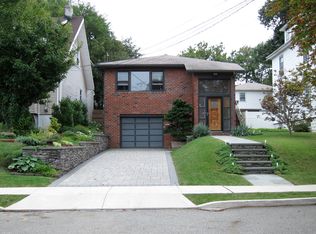 310 Stanley Ave, Staten Island, NY 10301