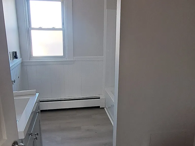 82 Green St #302 — Photo 19