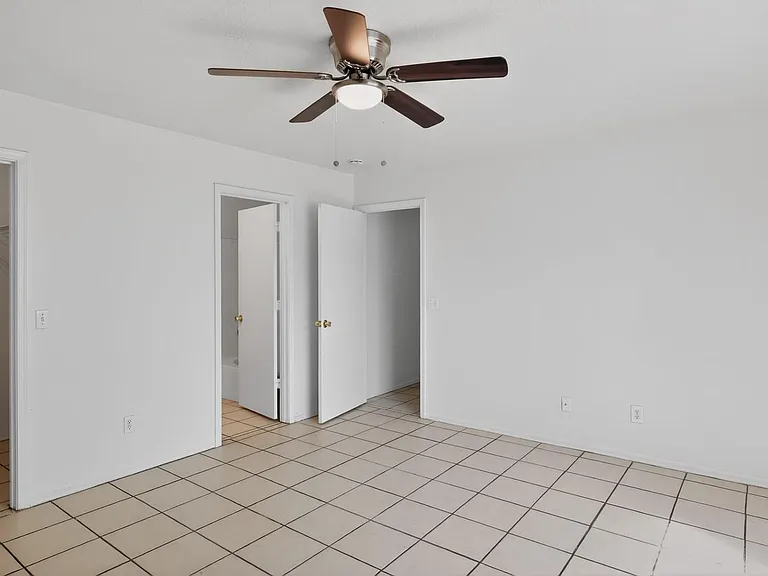 7395 W San Miguel Ave — Photo 11