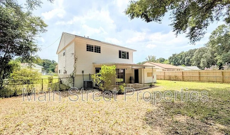 2117 Pullman Cir — Photo 8