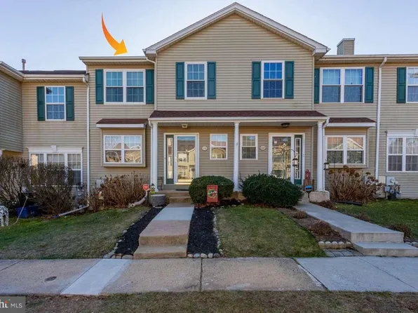 110 Pin Oak Ct, Collegeville, PA 19426
