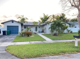 16423 SW 111th Ave, Miami, FL 33157