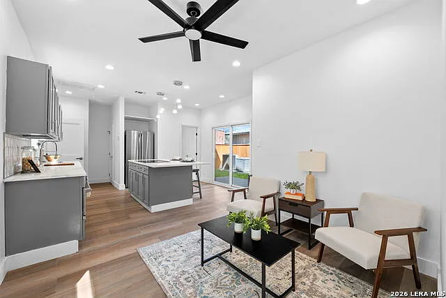 117 Carle Ave — Photo 30
