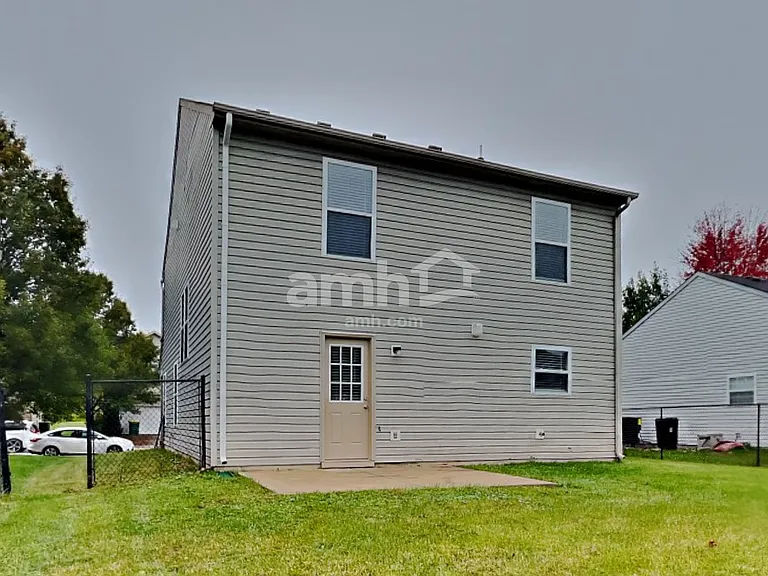 9772 Trail Dr — Photo 22