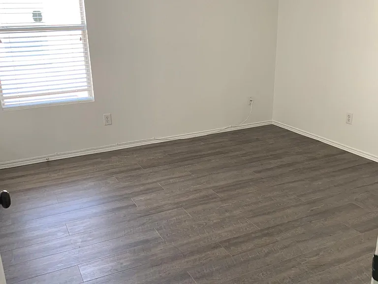 2701 Woodlake Pkwy — Photo 3