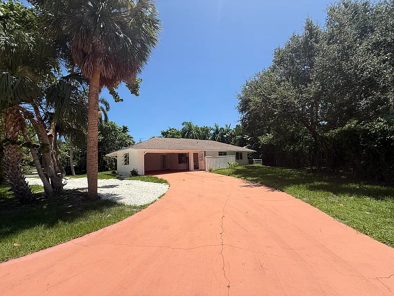 1 Indialucie Pkwy — Photo 42