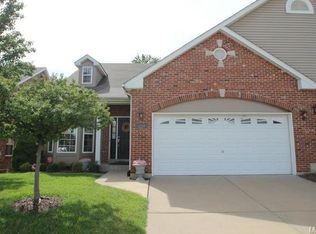 1209 Castle Gate Villas Dr, Saint Louis, MO 63132