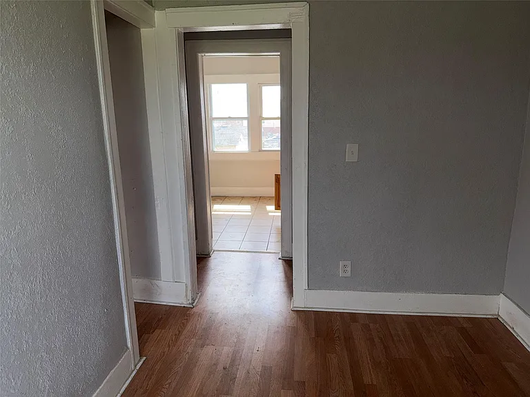 2174 Springle St — Photo 8