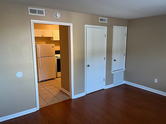 4th image of 710 Ferdinand Ave SW #5