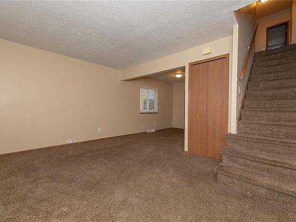 3rd image of 1405 E 262nd St