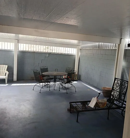 10711 S Budlong Ave — Photo 7