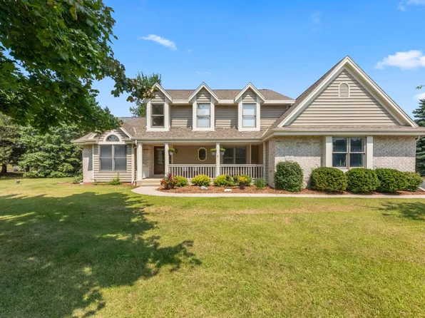 N18W29054 Golf RIDGE SOUTH South, Pewaukee, WI 53072