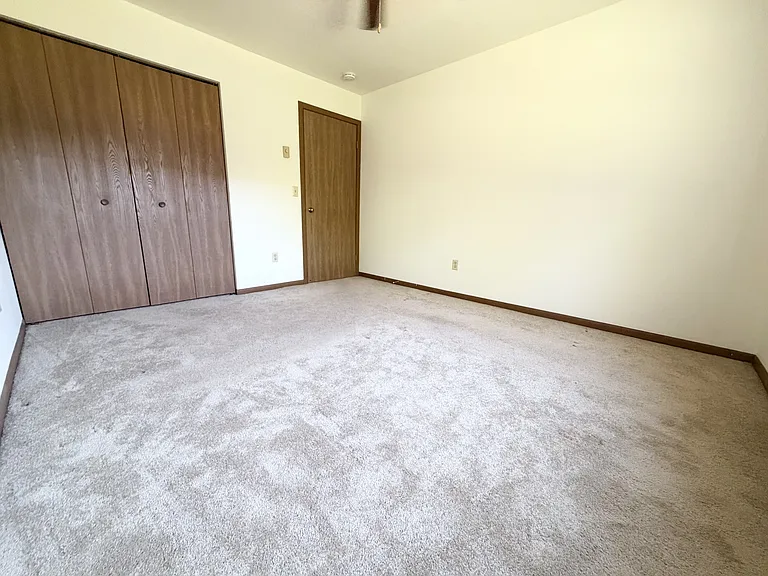 913 Acewood Blvd — Photo 30
