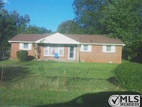 1st image of 105 Charlemagne Blvd