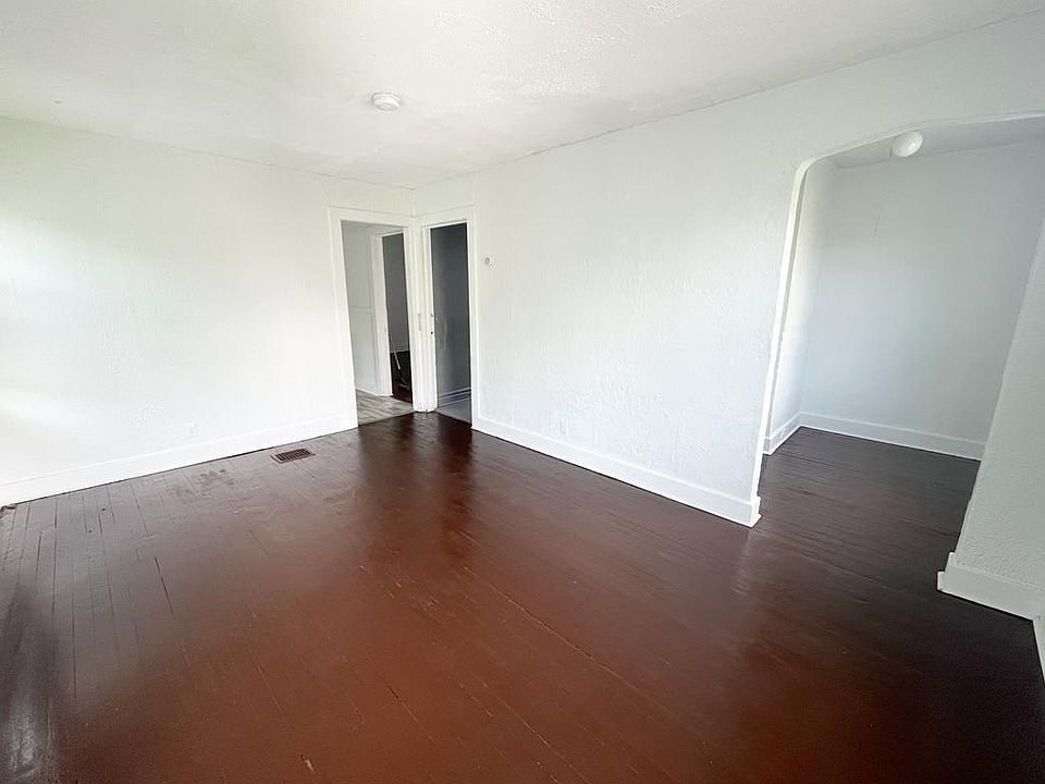 1st image of 224 Herkimer St #1