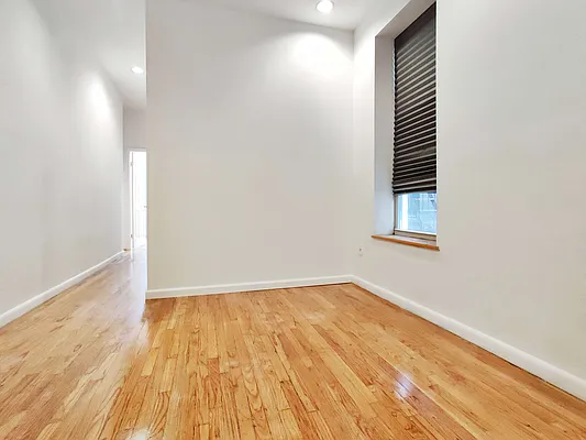 Rented by Union Square Property Management | media 23