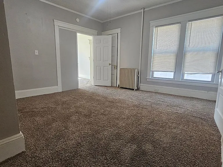 14801 Clifton Blvd — Photo 6