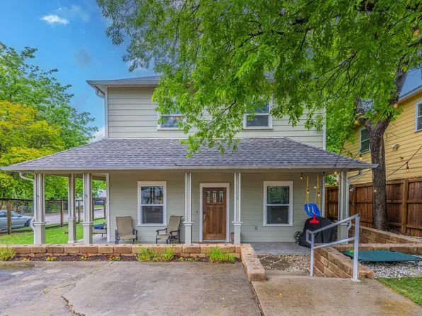 1700 Singleton Ave #A, Austin, TX 78702