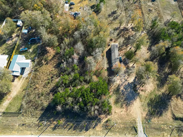 682 County Road 5017, Cleveland, TX 77327