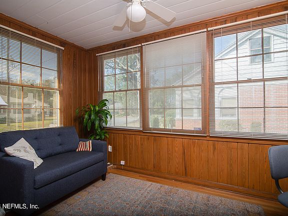 5th image of 1007 S Shores Rd