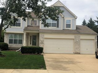 1180 Valewood Dr, Streamwood, IL 60107