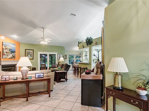 4th image of 1912 Sterling Ln