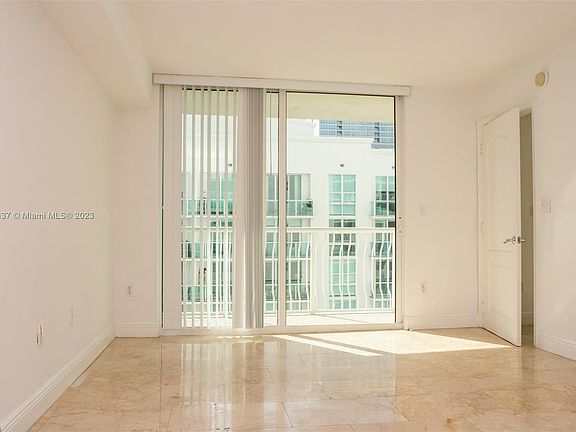5th image of 1200 Brickell Bay Dr APT 2509