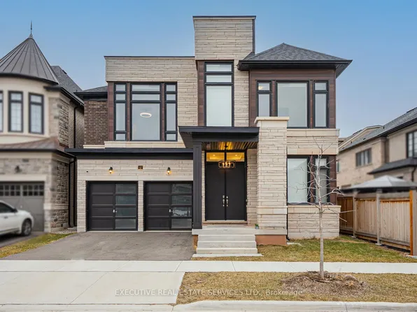 1217 Ironbridge Rd, Oakville, ON L6M 5M5