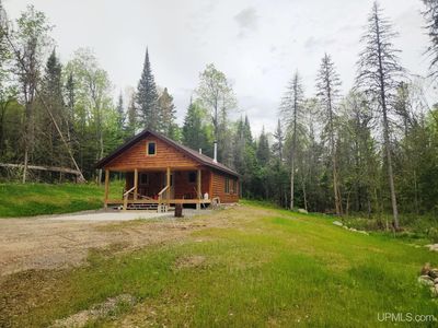 2020 County Road 424 Rd, Gaastra, MI, 49927