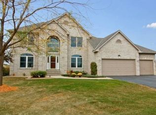 9099 Villard Cv N, Maple Grove, MN 55311