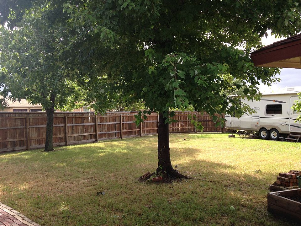 2nd image of 725 Fieldwood Dr