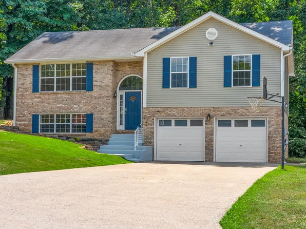 905 Douglas Ln, Clarksville, TN 37043