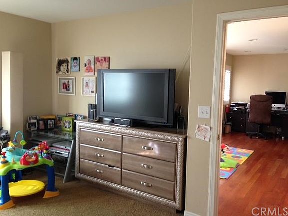 3rd image of 14709 Cabell Ave