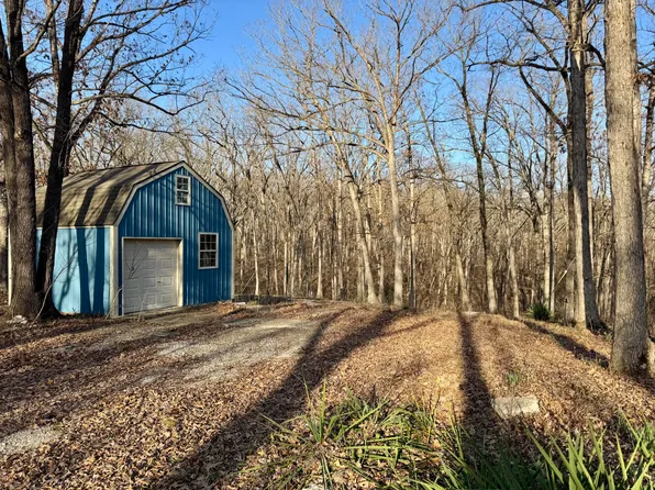 N Dripping Springs Rd, Columbia, MO 65202