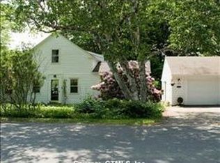 423 E River Rd, Riverton, CT 06065