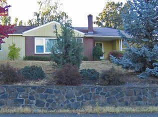 310 W 20th St, The Dalles, OR