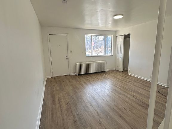 3rd image of 1015 N Murtland St