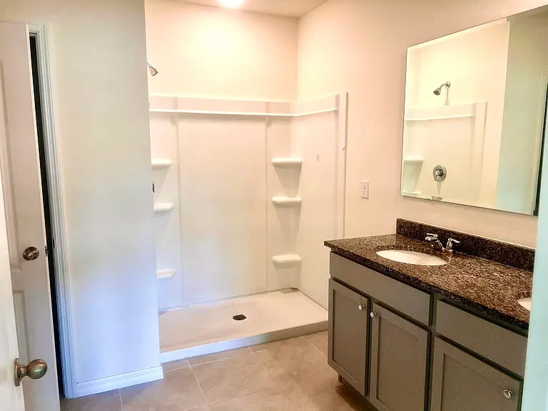 2730 Deep Creek Ave — Photo 12
