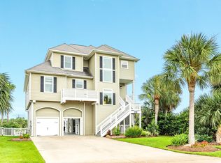 13631 Windlass Cir, Galveston, TX 77554