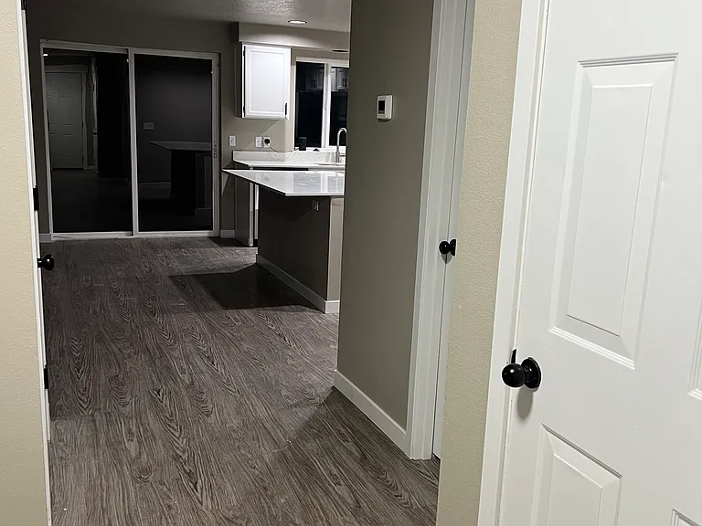 161 Delta Ct NE — Photo 2