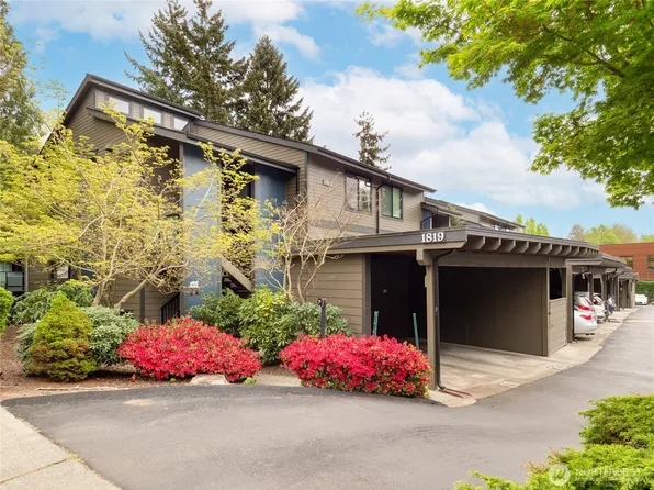 1819 N 107th Street #103, Seattle, WA 98133