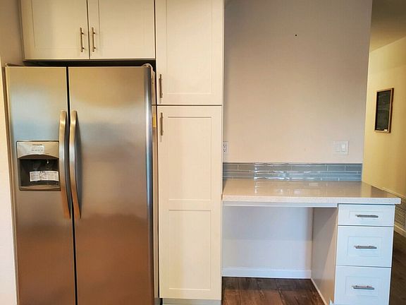 3rd image of 1426 Katella Ct