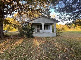 2017 Miles Chapel Rd, Mebane, NC 27302