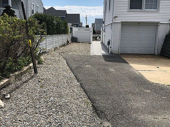 2nd image of 15 Anegada Ave